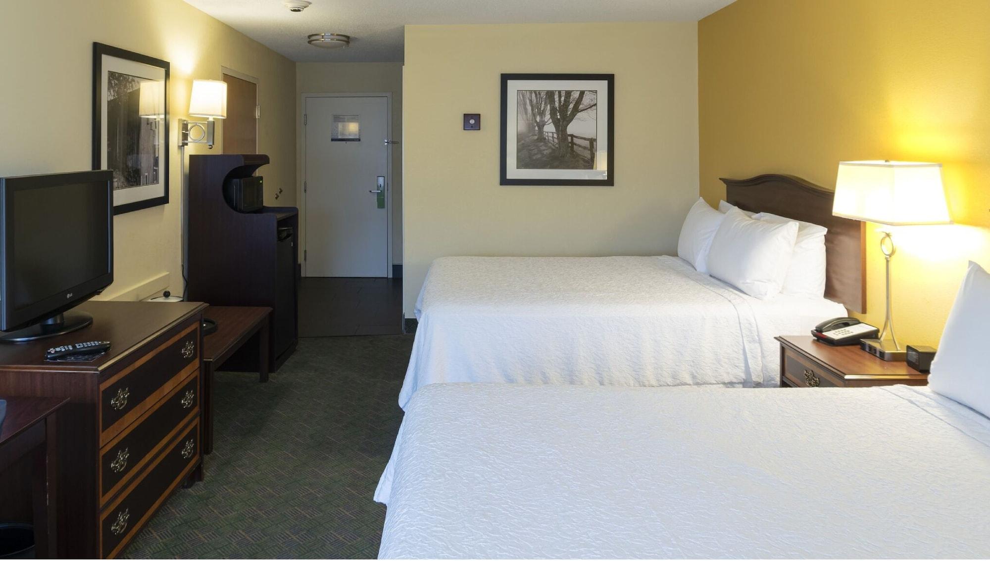 Hampton Inn New Philadelphia Ngoại thất bức ảnh
