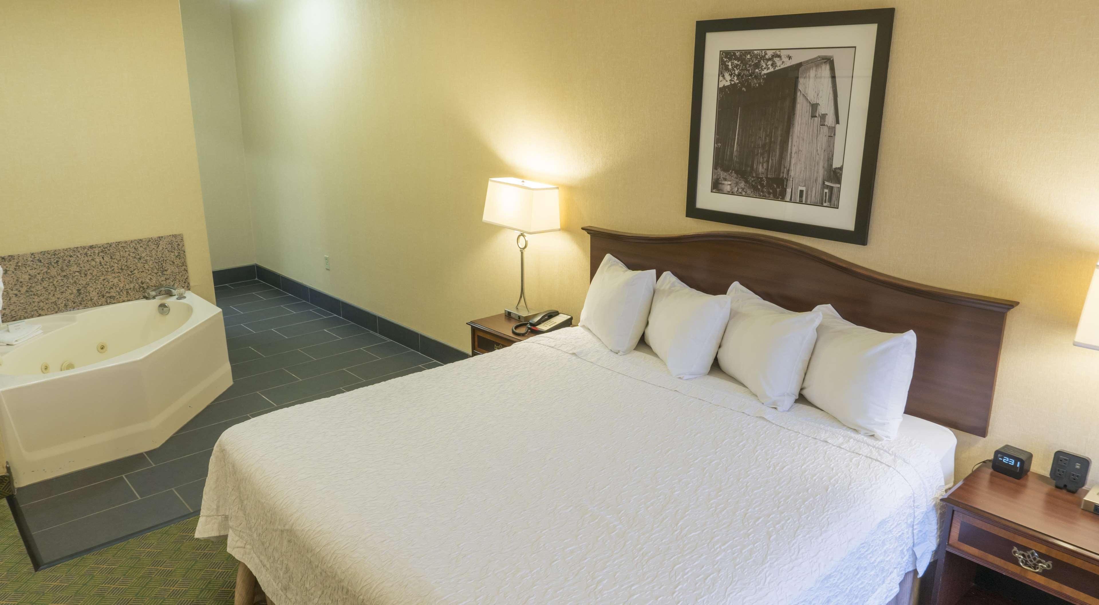 Hampton Inn New Philadelphia Ngoại thất bức ảnh