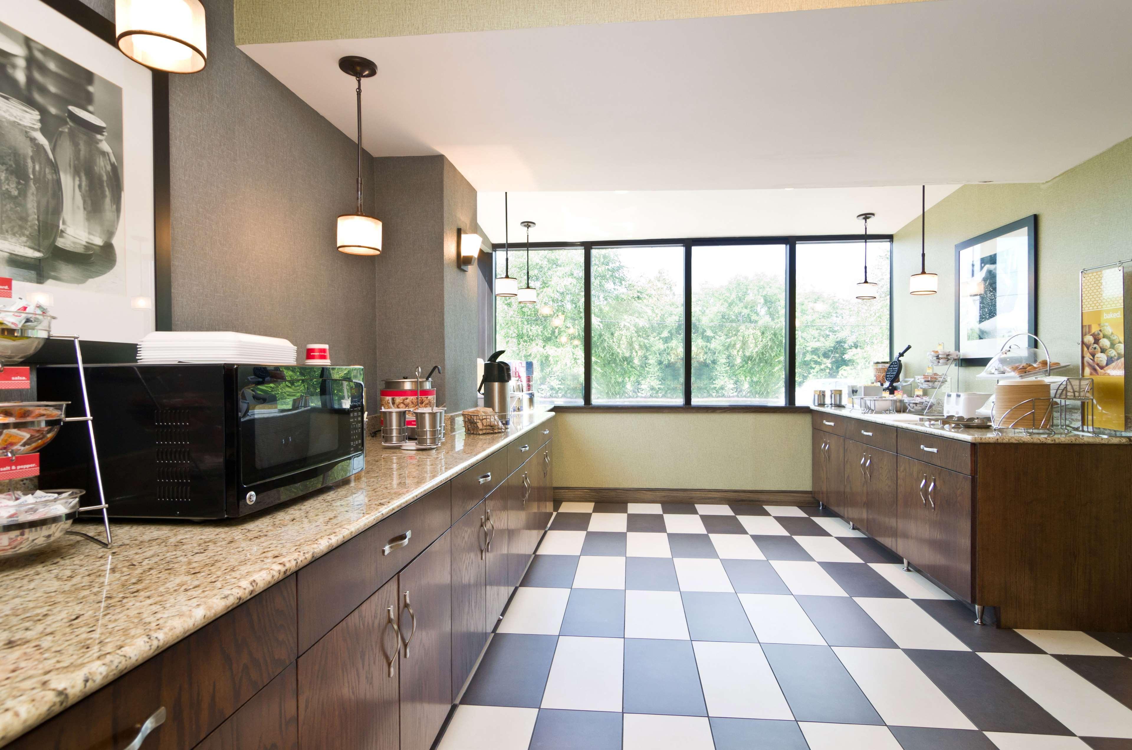 Hampton Inn New Philadelphia Ngoại thất bức ảnh