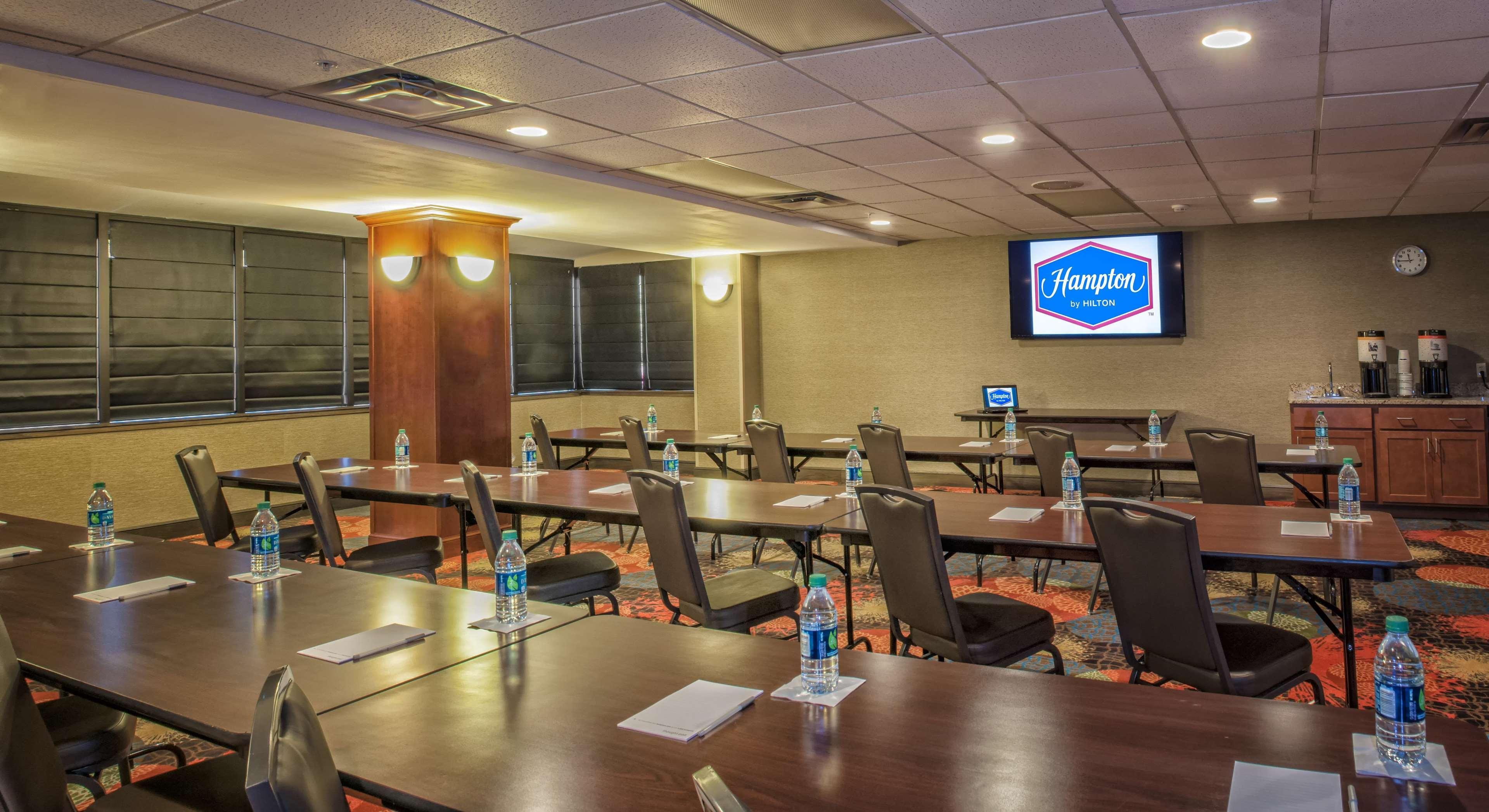Hampton Inn New Philadelphia Ngoại thất bức ảnh
