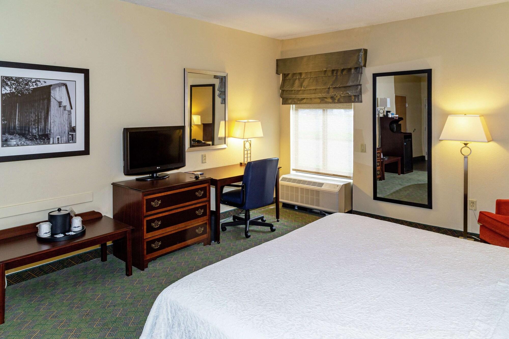 Hampton Inn New Philadelphia Ngoại thất bức ảnh